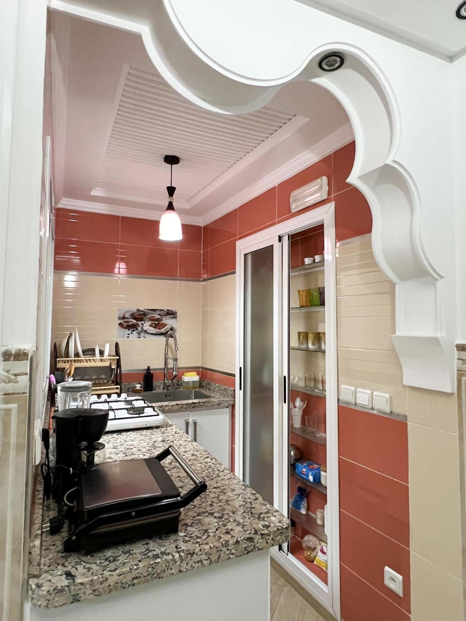 Mira Appartement -Lovely, Tidy & Close To Beaches And City Center Al Hoceima Ngoại thất bức ảnh