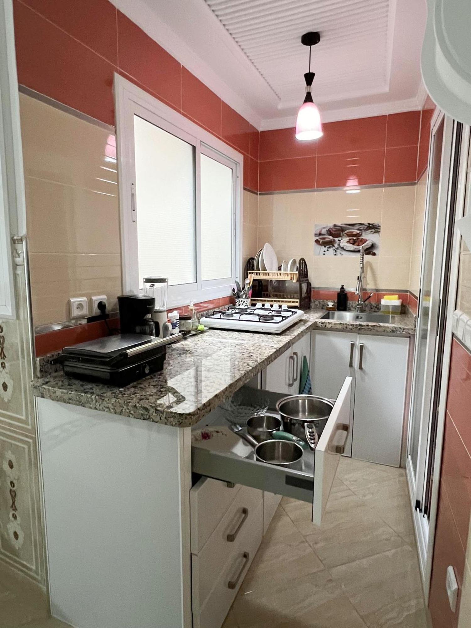Mira Appartement -Lovely, Tidy & Close To Beaches And City Center Al Hoceima Ngoại thất bức ảnh